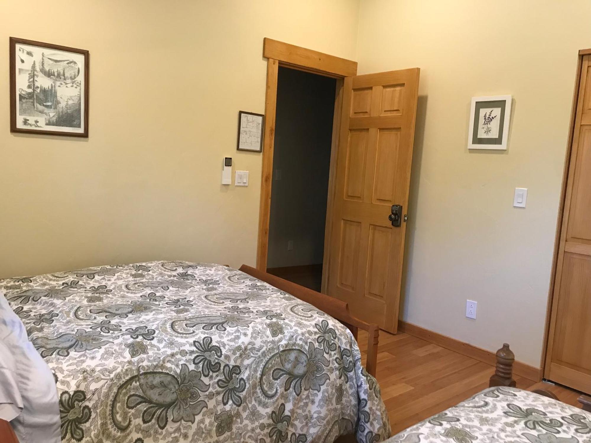 Morning Star Vista Near Yosemite - Countryside With Mountain Views Apartment Mariposa Room photo